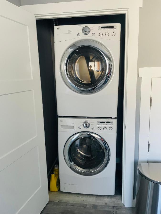 Green Lake 1St Line Home A With Central Air Conditioners 시애틀 외부 사진