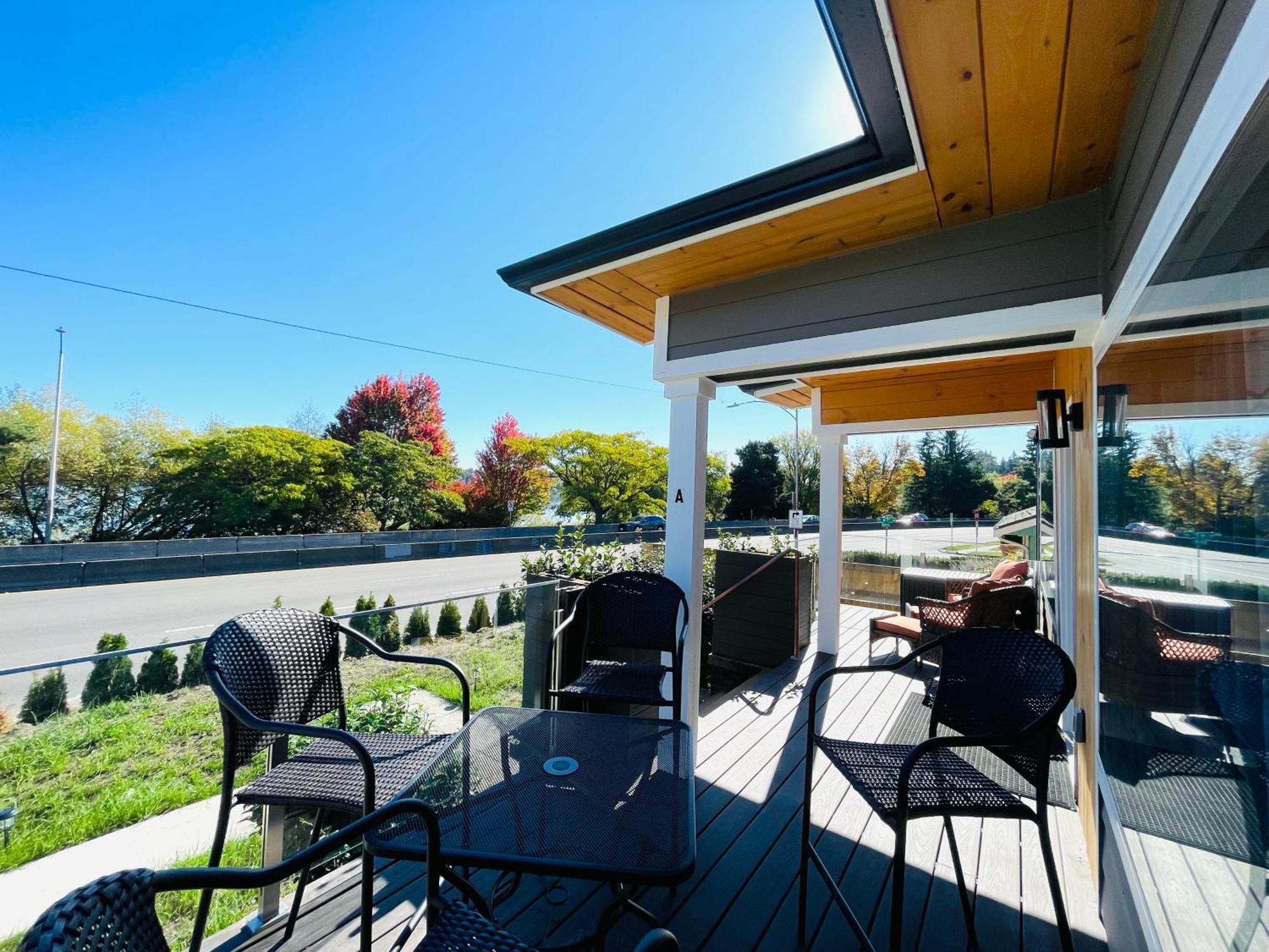 Green Lake 1St Line Home A With Central Air Conditioners 시애틀 외부 사진
